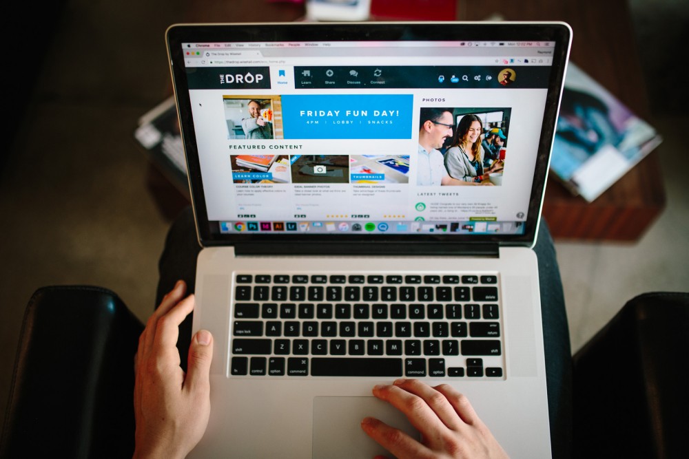 A picture of the Wisetail LMS on an laptop showcasing the easy-to-use interface.